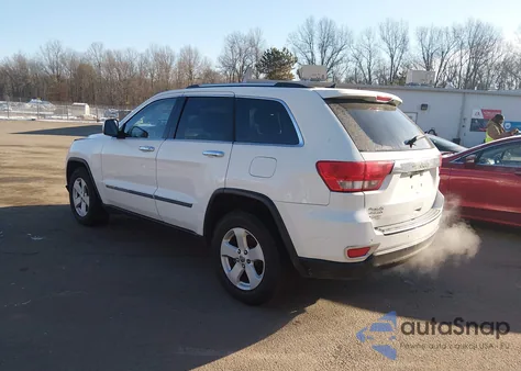 2013 Jeep Grand Cherokee Laredo z USA, uszkodzony, nr VIN 1C4RJFAG2DC592296